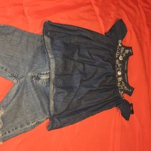 Out fit but u can Mach it with something else